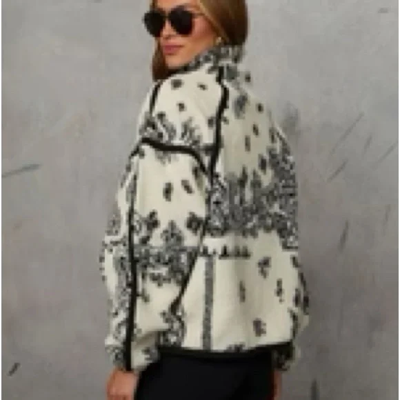 Vici Brianna Paisley Quarter Zip Sweatshirt - Picture 5 of 5